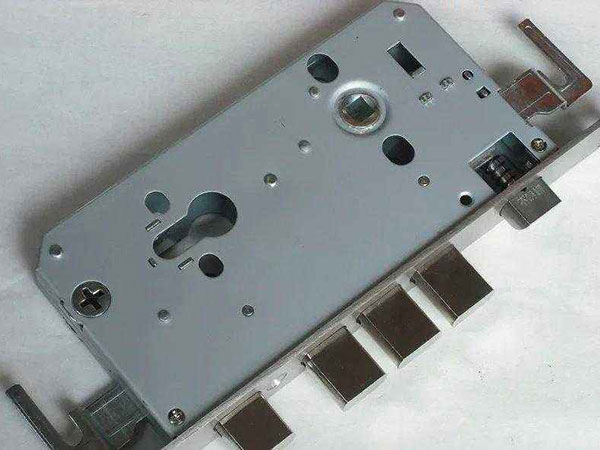 汤旺河24小时上门开锁公司